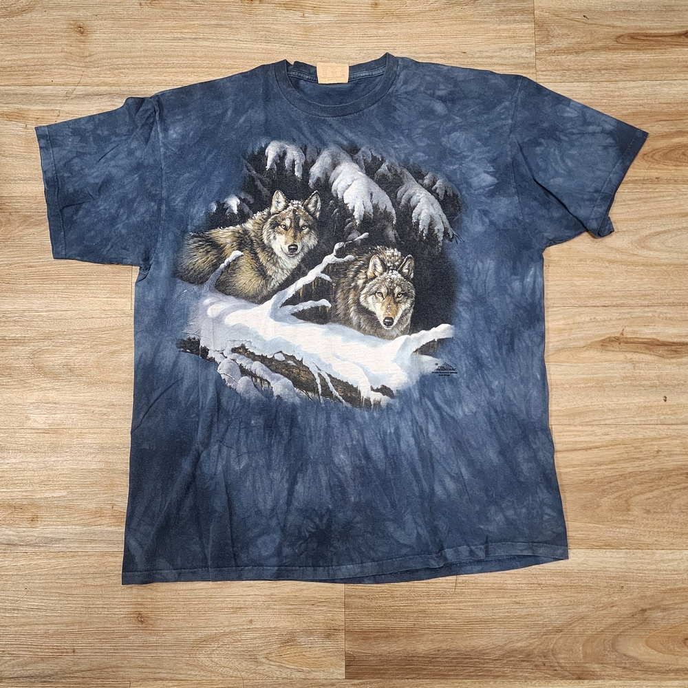 The Mountain Dark Blue Wolf Graphic Tee